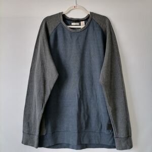 DKNY Jeans Men's Blue Gray Color Block Crew Neck Raglan Sleeve Sweater Size XXL
